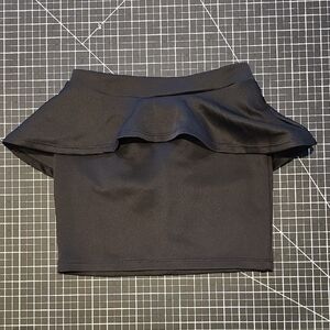 (S)(XS) Popular Basics Black Peplim Pencil Mini Skirt
